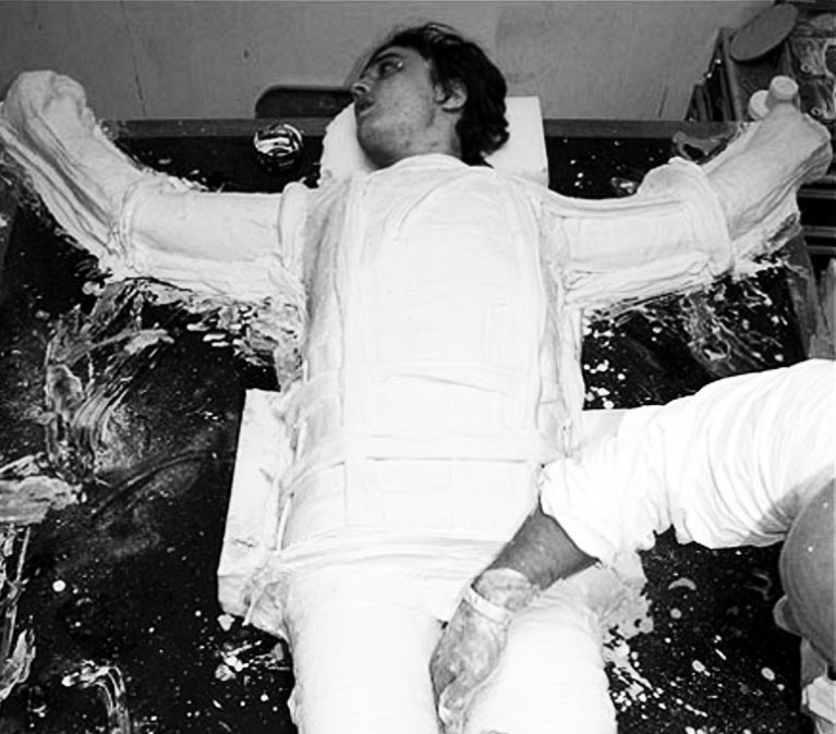 Statue Of Pete Doherty As Christ On The Cross To Be Erected in London Church