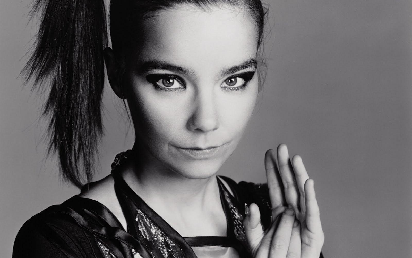 Björk speaks out on sexual harassment